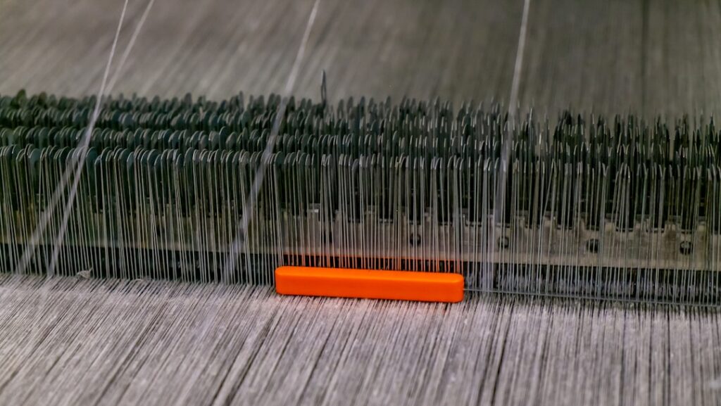 under breast skin tags